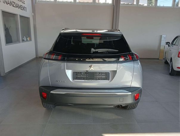 Peugeot 2008 1.2 PureTech 75 kW image number 4