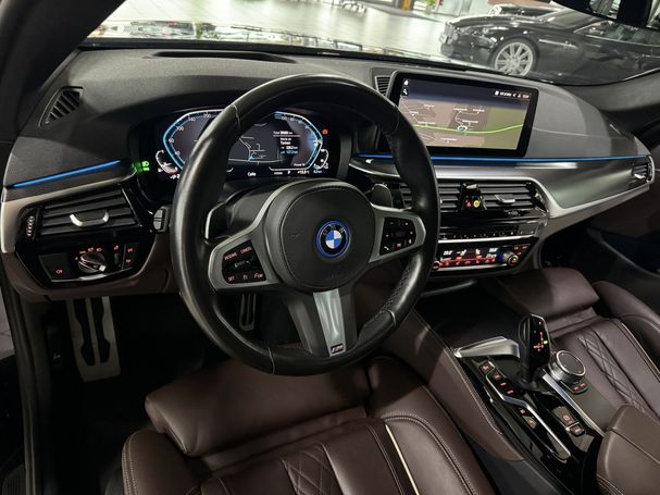 BMW 530 Touring 215 kW image number 19