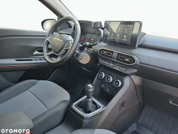 Car image 31