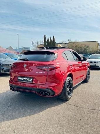 Alfa Romeo Stelvio V6 2.9 Bi-Turbo AT8-Q4 Quadrifoglio 375 kW image number 3