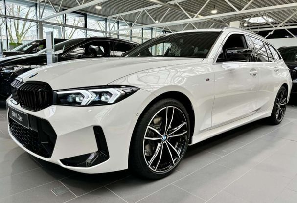 BMW 330i xDrive 180 kW image number 1