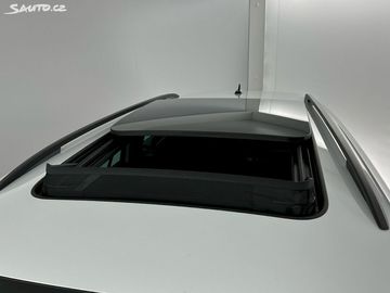 Car image 33