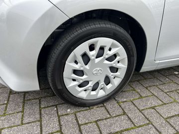 Car image 21