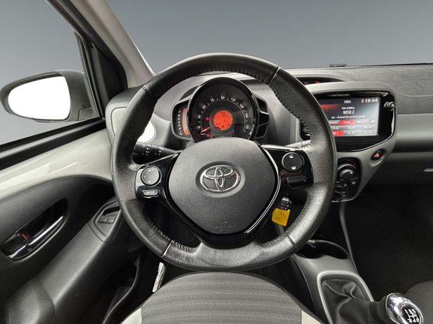 Toyota Aygo 53 kW image number 13