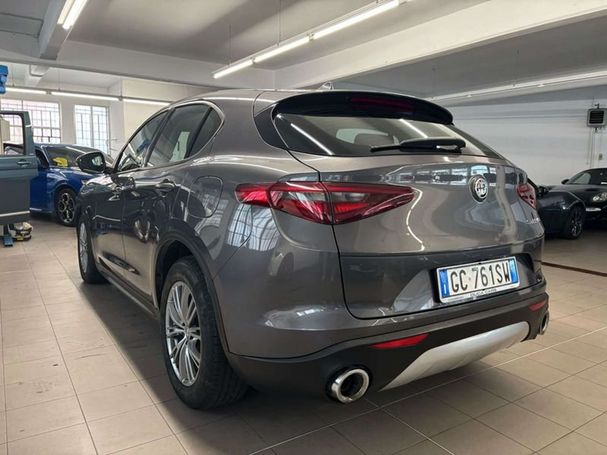 Alfa Romeo Stelvio 2.2 Diesel AT8 Super 118 kW image number 2