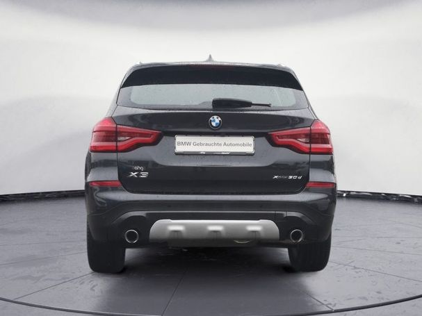 BMW X3 xDrive 210 kW image number 2