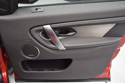 Car image 29