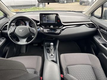 Car image 11