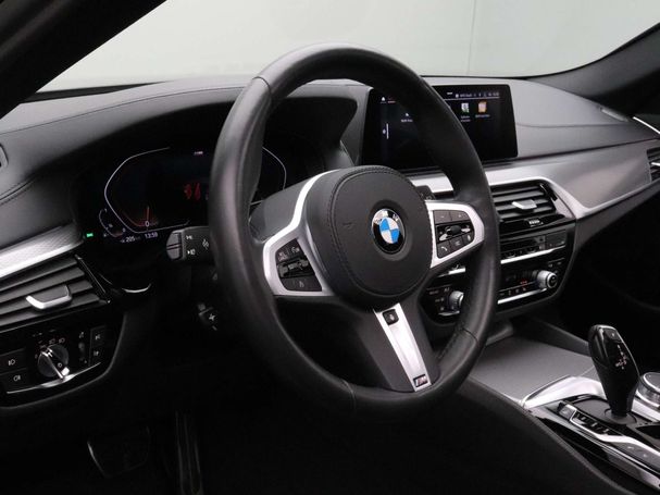 BMW 520i Touring 135 kW image number 14