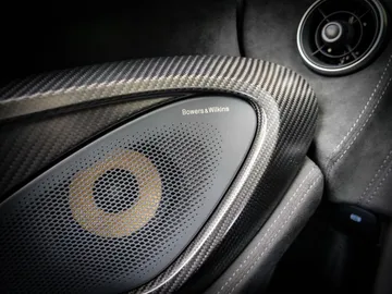 Car image 30