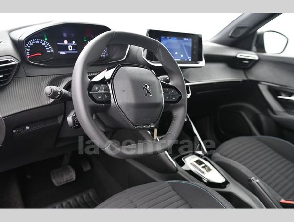 Peugeot 2008 PureTech 130 96 kW image number 6