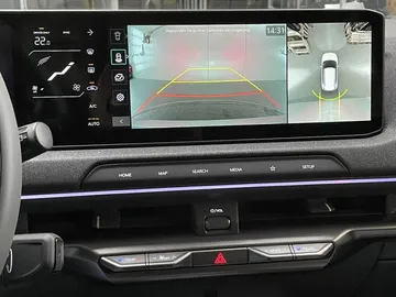 Car image 23