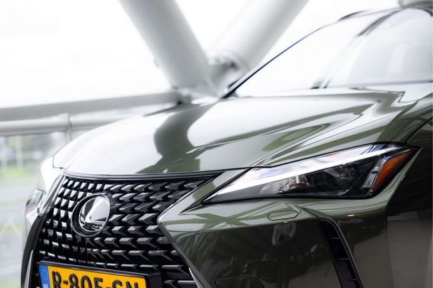 Lexus UX 250h 135 kW image number 41