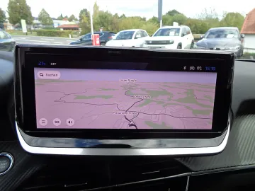 Car image 28