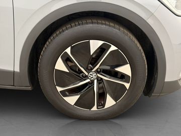 Car image 35