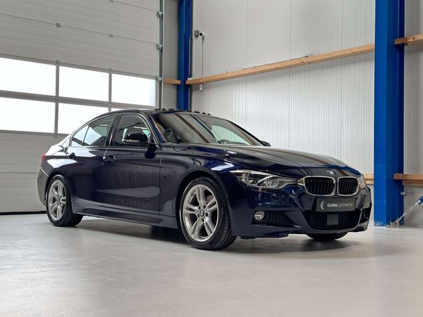 BMW 330e Edition M Sport Shadow 185 kW image number 24