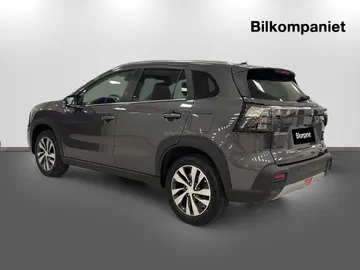 Car image 5