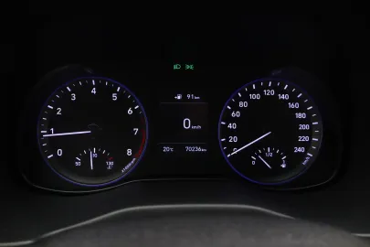 Car image 31
