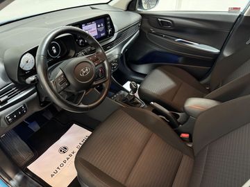 Car image 8