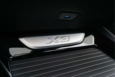 Car image 41