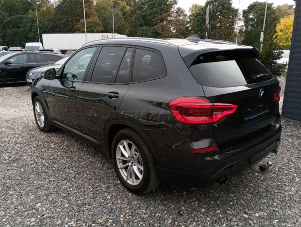 BMW X3 xDrive30d Luxury Line 195 kW image number 4