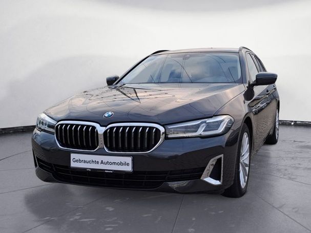 BMW 530i Touring Luxury Line 185 kW image number 1