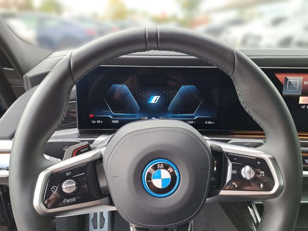 BMW i7 M Sport 400 kW image number 18