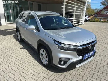 Car image 3