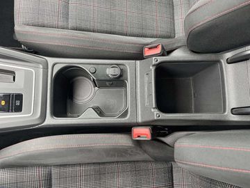 Car image 41