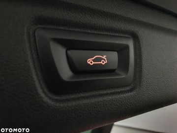 Car image 38