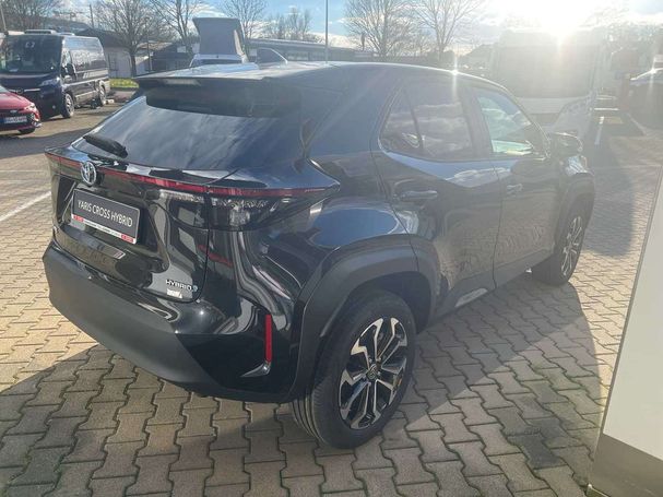 Toyota Yaris Cross 1.5 Hybrid Team Deutschland 85 kW image number 4