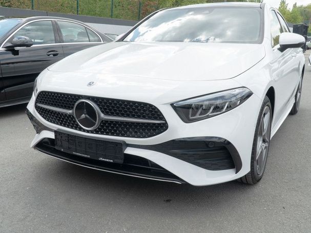 Mercedes-Benz A 250 e 160 kW image number 1