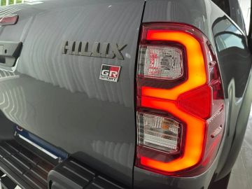 Car image 37