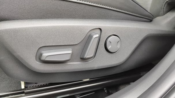 Kia Niro e 64 kWh 150 kW image number 20