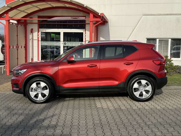 Volvo XC40 B4 Momentum Pro 145 kW image number 3