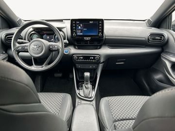 Car image 9