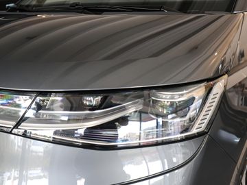 Car image 28