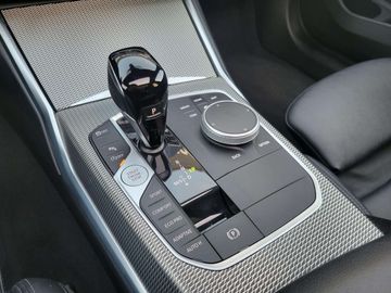 Car image 39