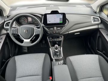 Car image 11