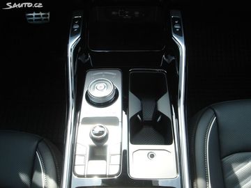 Car image 33