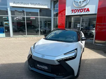 Car image 3