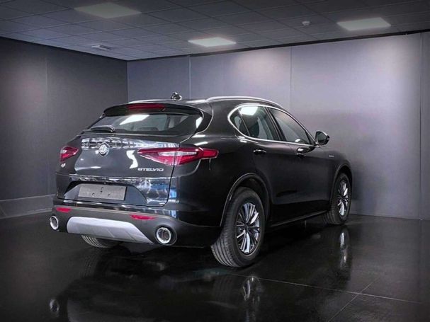 Alfa Romeo Stelvio 2.0 Turbo 147 kW image number 14