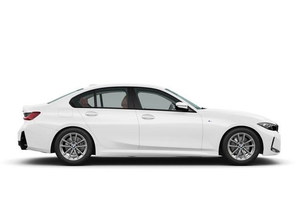 BMW 330i 180 kW image number 2