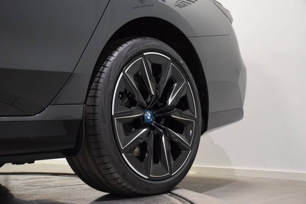 BMW i7 xDrive60 M Sport Pro 400 kW image number 27