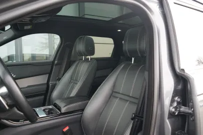 Car image 29
