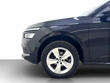 Car image 21