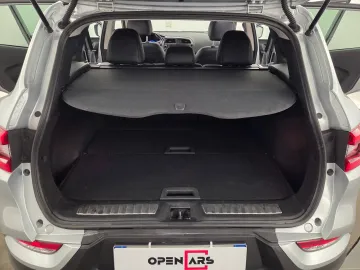 Car image 36