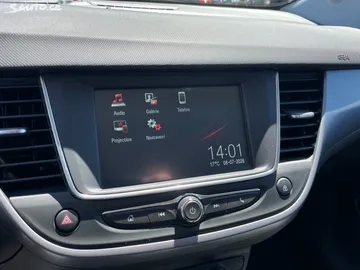 Car image 32
