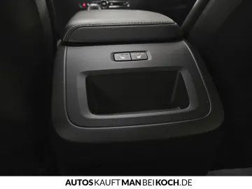 Car image 34