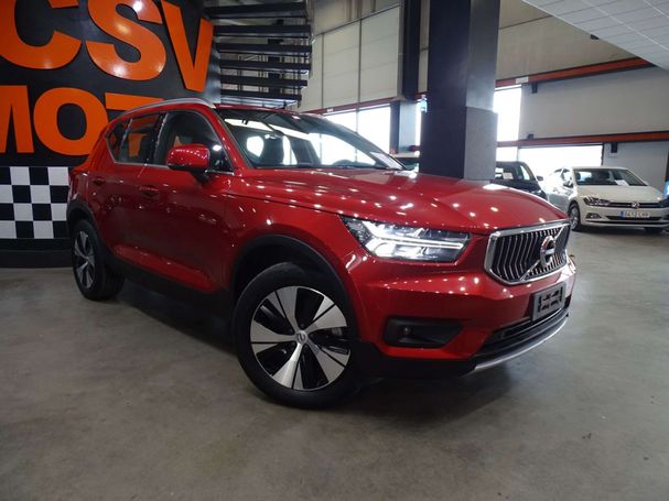 Volvo XC40 T4 192 kW image number 2